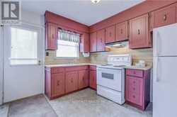 889 ROYAL YORK ROAD | Toronto Ontario | Slide Image Nine