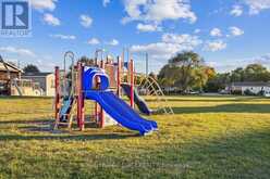 13 SPRUCE - 4449 MILBUROUGH LINE | Burlington Ontario | Slide Image Thirty-two