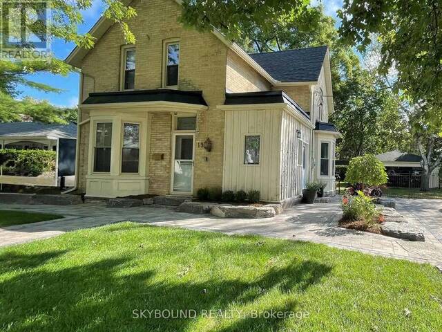 19 SPRUCE STREET Aurora Ontario, L4G 1R7 - 2 Bedrooms Home For Sale