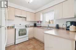 78 STEPHANIE LANE | Barrie Ontario | Slide Image Twelve
