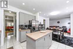 41 MADRONNA GARDENS | Brampton Ontario | Slide Image Seventeen