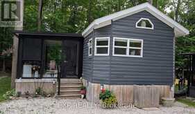 1082 SHAMROCK MARINA ROAD | Gravenhurst Ontario | Slide Image One