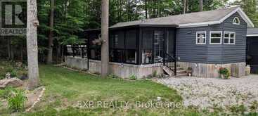 1082 SHAMROCK MARINA ROAD | Gravenhurst Ontario | Slide Image Two