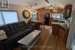 1082 SHAMROCK MARINA ROAD | Gravenhurst Ontario | Slide Image Six
