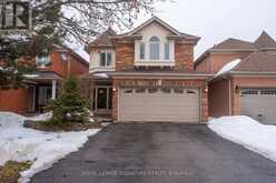 406 HEWITT CIRCLE | Newmarket Ontario | Slide Image One