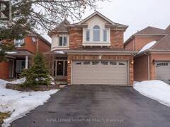 406 HEWITT CIRCLE Newmarket Ontario, L3X 2L8