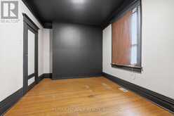 82A AUGUSTA AVENUE | Toronto Ontario | Slide Image Nine