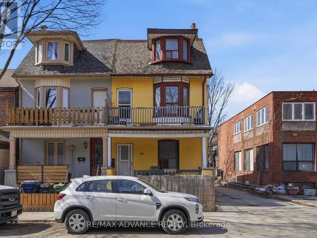 82A AUGUSTA AVENUE Toronto Ontario, M5T 2L1 - 5 Bedrooms Home For Sale