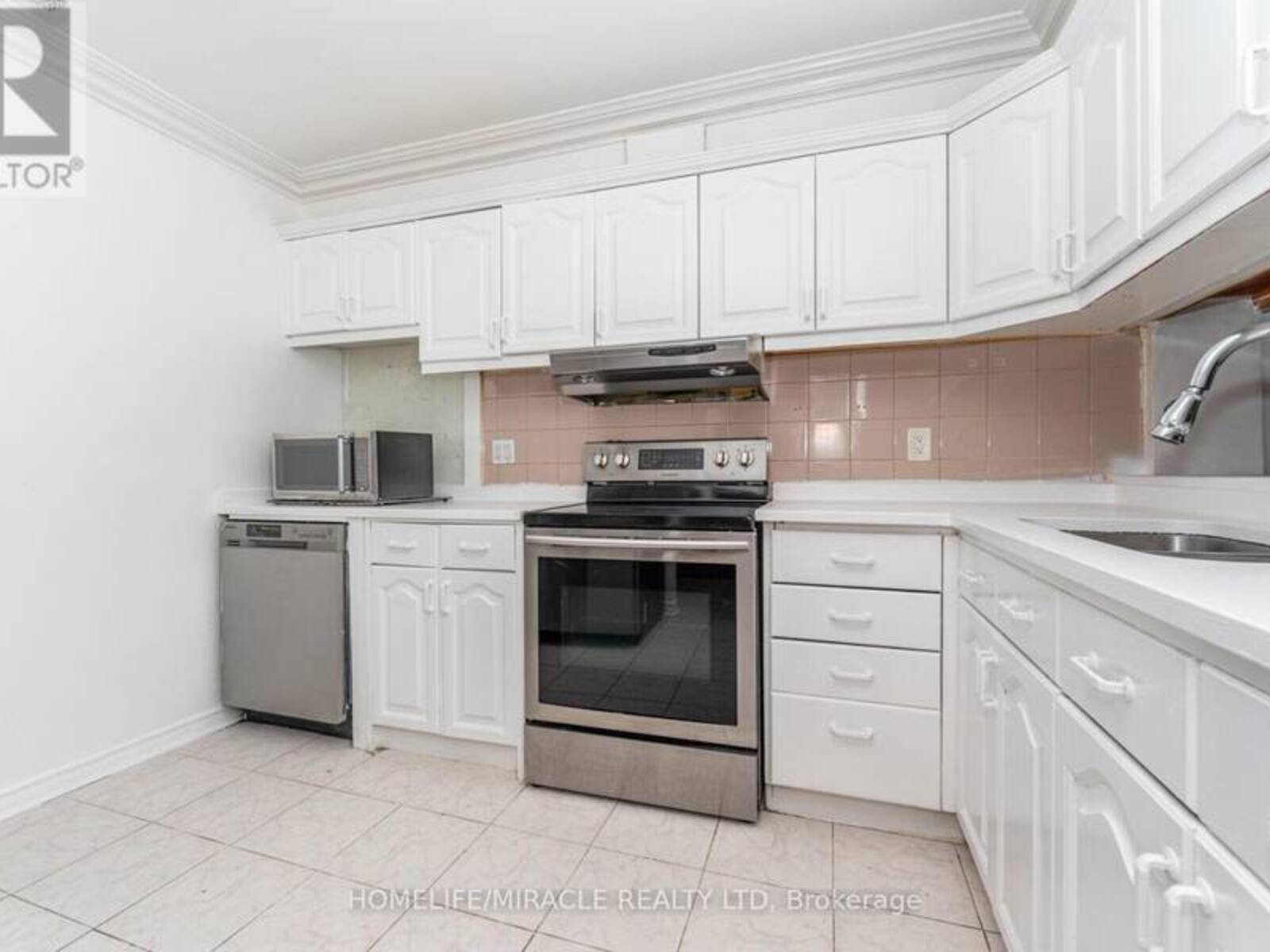 208 - 236 ALBION ROAD, Toronto, Ontario M9W 6A6