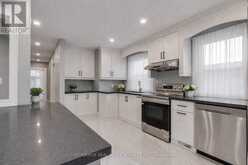 41 WISHING WELL DRIVE | Toronto Ontario | Slide Image Six