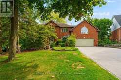 373 BROOKVIEW COURT | Ancaster Ontario | Slide Image Two