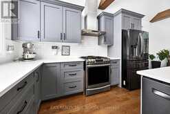 139 RUE ERIC | Penetanguishene Ontario | Slide Image Nine