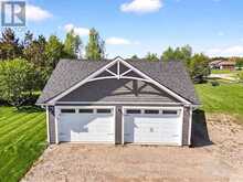 139 RUE ERIC | Penetanguishene Ontario | Slide Image Three