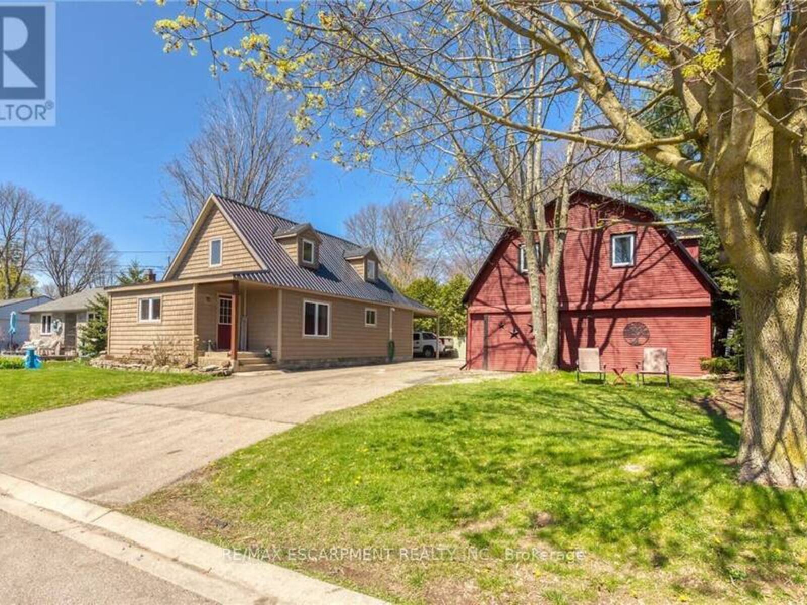 109 MCNAB STREET E, Port Dover, Ontario N0A 1N0