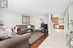 36 BROUGHAM DRIVE | Vaughan Ontario | Slide Image Ten