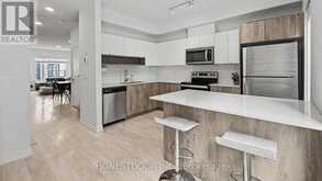 26 - 1095 COOKE BOULEVARD | Burlington Ontario | Slide Image Fifteen