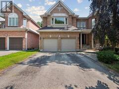 100 CARLYLE CRESCENT Aurora Ontario, L4G 6P7