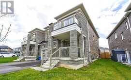 11 TRAILBANK GARDENS | Hamilton Ontario | Slide Image One