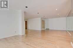 57 LAURELEAF ROAD | Markham Ontario | Slide Image Ten