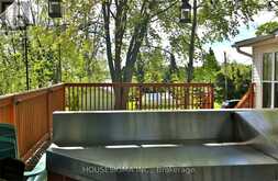 1106 ISLAND VIEW DR. DRIVE | Otonabee-South Monaghan Ontario | Slide Image Twenty-seven