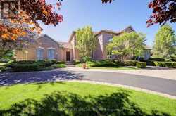 11 BRIDLEWOOD BOULEVARD | Halton Hills Ontario | Slide Image Seven