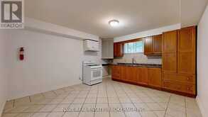 9747 BATHURST STREET | Richmond Hill Ontario | Slide Image Twenty-eight