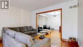 9747 BATHURST STREET | Richmond Hill Ontario | Slide Image Six