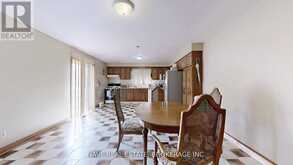 9747 BATHURST STREET | Richmond Hill Ontario | Slide Image Eight