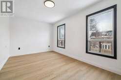 83 BARNESDALE AVENUE N | Hamilton Ontario | Slide Image Eighteen