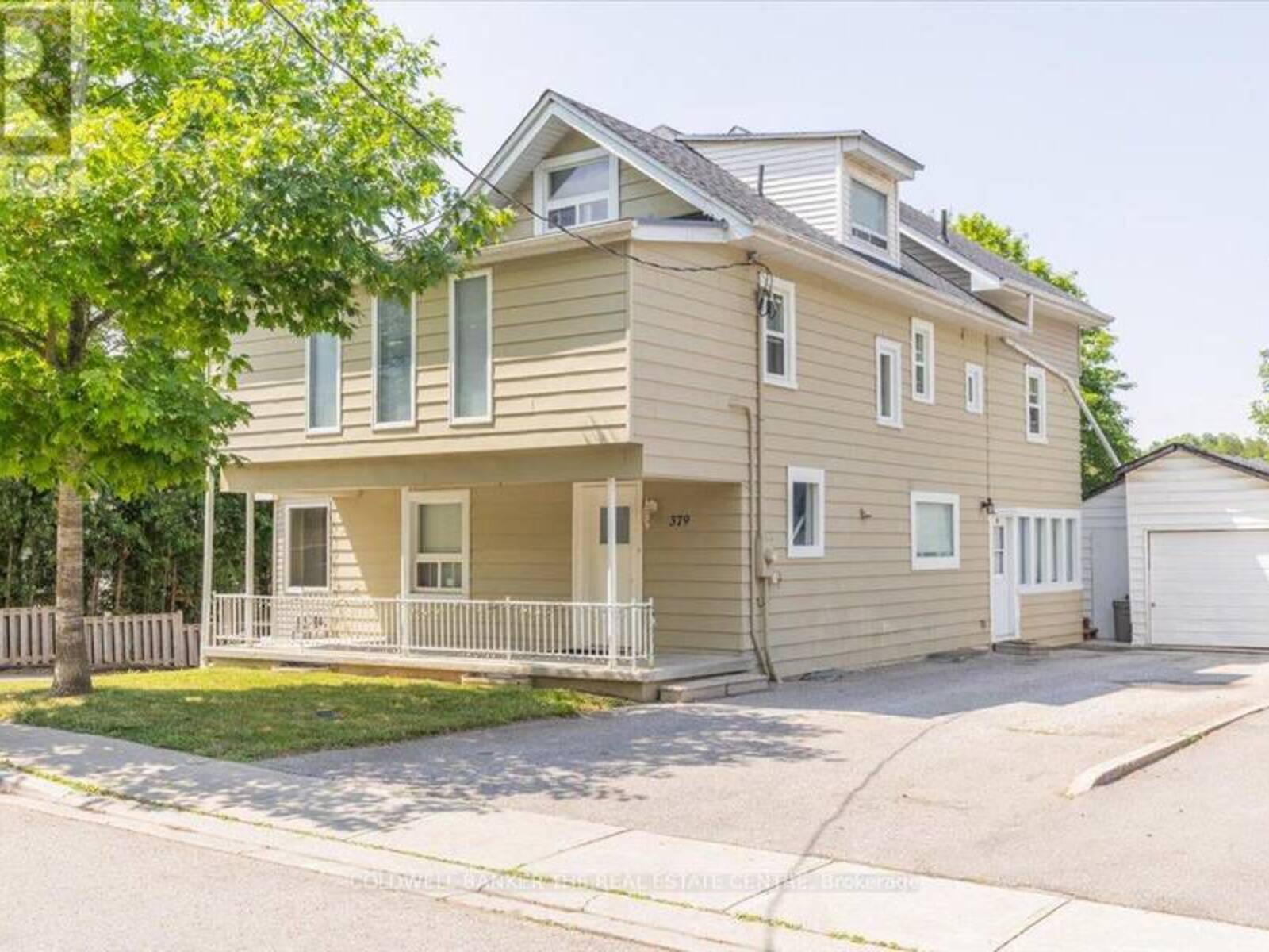 379 SIMCOE STREET, Newmarket, Ontario L3Y 2M4