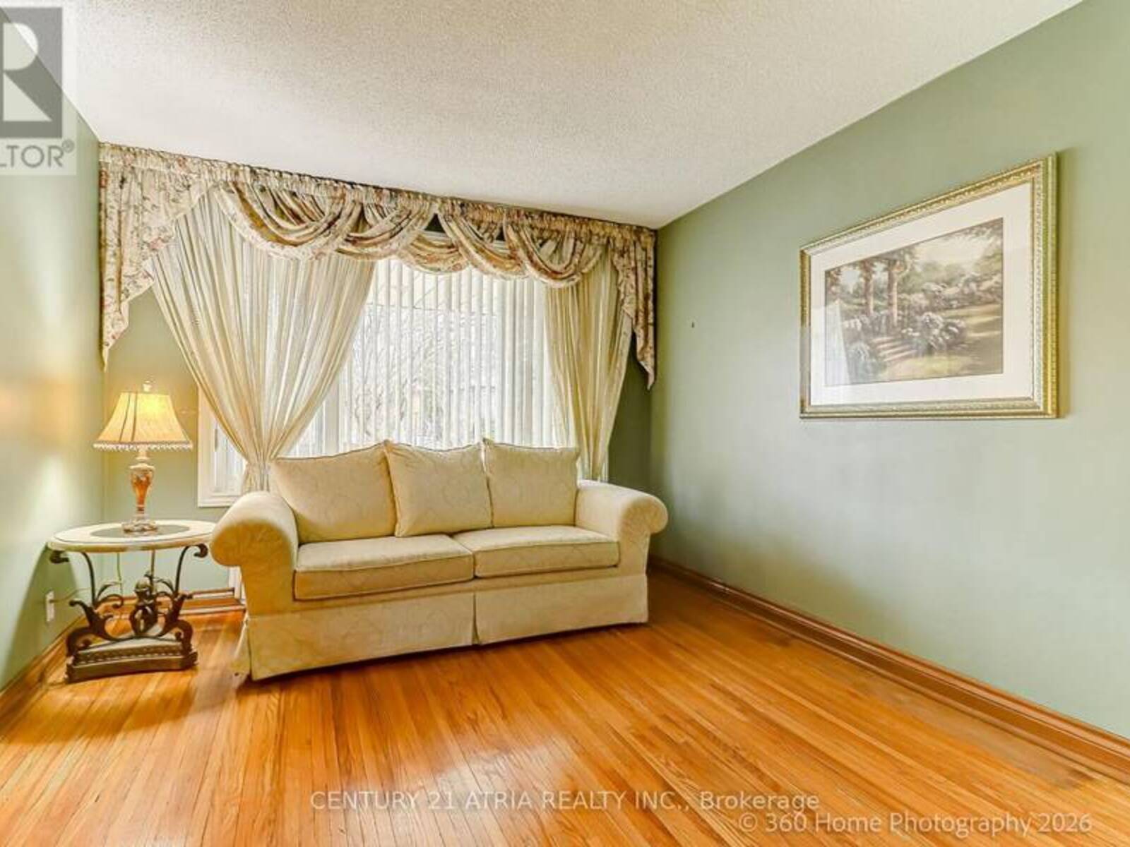 23 TUMPANE STREET, Toronto, Ontario M3M 1L5