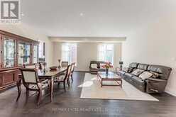 21 PARADISE VALLEY TRAIL | Nobleton Ontario | Slide Image Ten
