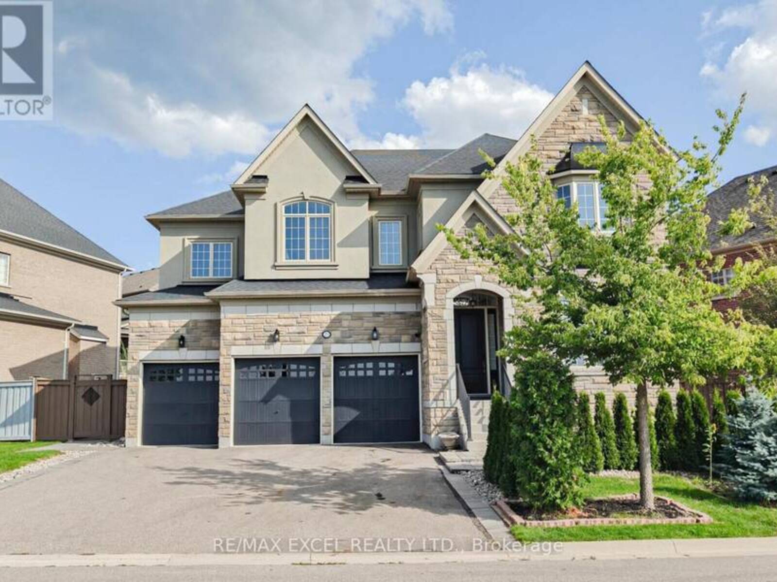 21 PARADISE VALLEY TRAIL, Nobleton, Ontario L7B 0A5