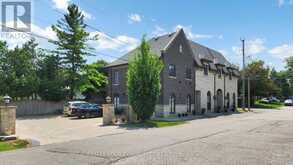 42 SOMERVILLE STREET | Whitchurch-Stouffville Ontario | Slide Image Three