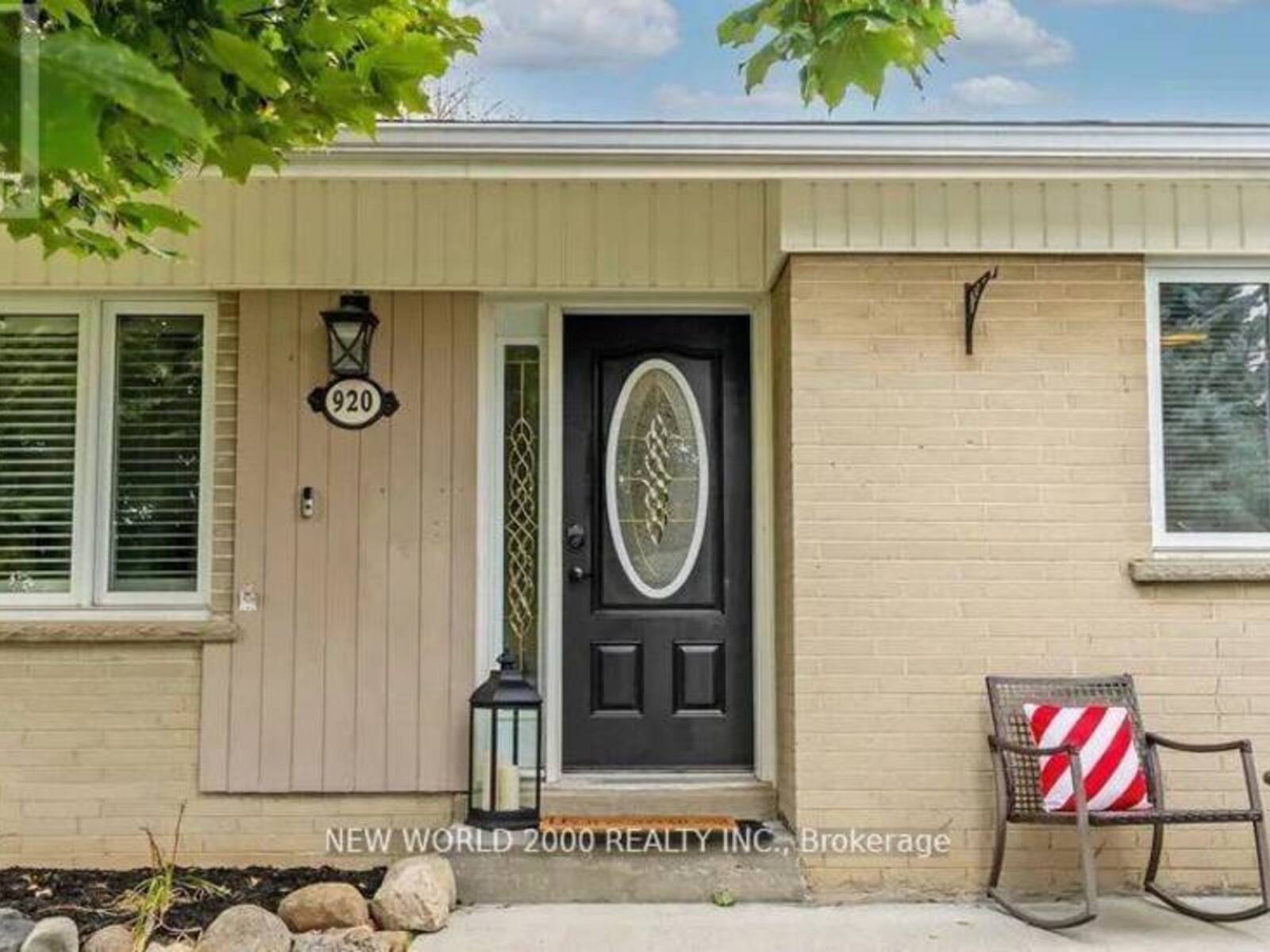 920 GREENWOOD CRESCENT, Whitby, Ontario L1N 1C8