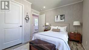 24 MACPHERSON CRESCENT | Hamilton Ontario | Slide Image Twelve