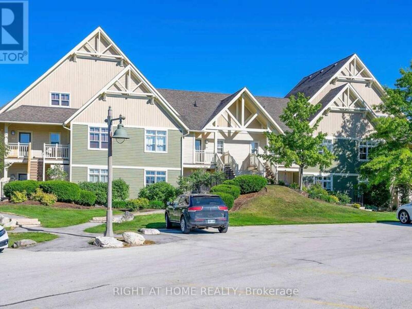 124 - 125 FAIRWAY COURT, The Blue Mountains, Ontario L9Y 0P8