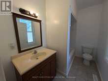 87 MAPLE AVENUE | Barrie Ontario | Slide Image Twelve