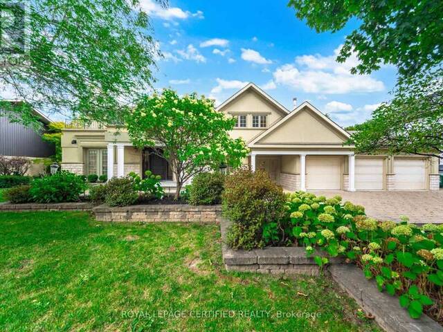 2197 COURRIER LANE Mississauga Ontario, L5C 1V1 - 4 Bedrooms Home For Sale