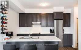 324 - 600 NORTH SERVICE ROAD | Hamilton Ontario | Slide Image Seven