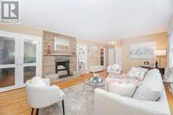 22 POPLAR DRIVE | Richmond Hill Ontario | Slide Image Eleven