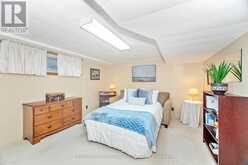 22 POPLAR DRIVE | Richmond Hill Ontario | Slide Image Thirty-nine