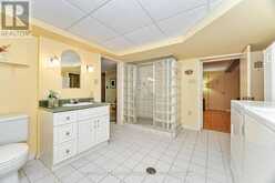 22 POPLAR DRIVE | Richmond Hill Ontario | Slide Image Forty-one