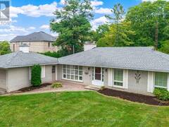 22 POPLAR DRIVE Richmond Hill Ontario, L4E 2X6