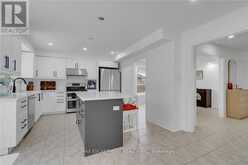 191 HAWKSWOOD TRAIL | Hamilton Ontario | Slide Image Thirteen