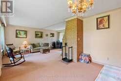 2 GALLACHER AVENUE | Richmond Hill Ontario | Slide Image Seven