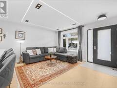 9 KENWORTHY AVENUE Toronto Ontario, M1L 3B1