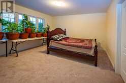 83 ROBIN TRAIL | Scugog Ontario | Slide Image Nine
