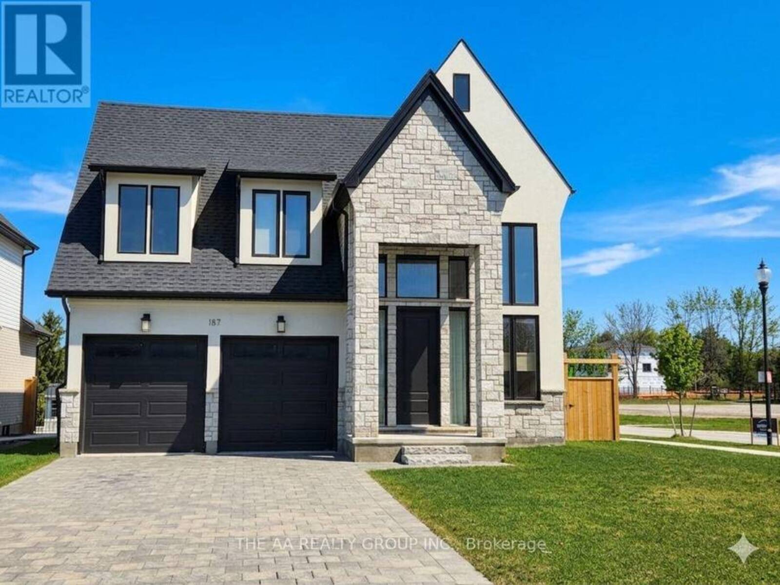 187 FOXBOROUGH PLACE, Thorndale, Ontario N0M 2P0