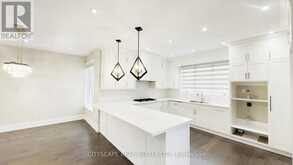 204 MARY STREET | Oakville Ontario | Slide Image Nine